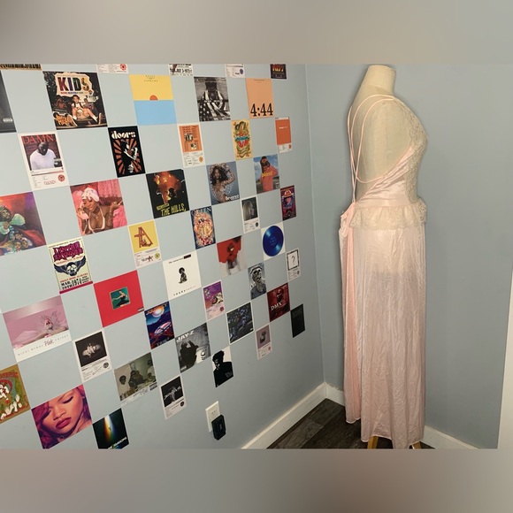 Vintage Lace Peplum Nightgown - Picture 7 of 9